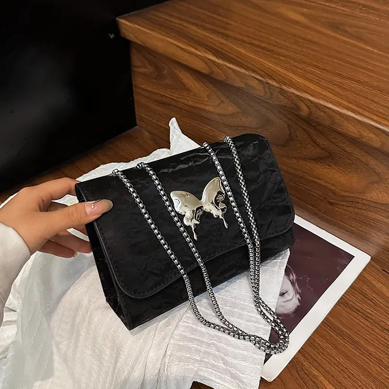 White Butterfly Bow Chain Shoulder Bag for Women - Image 9