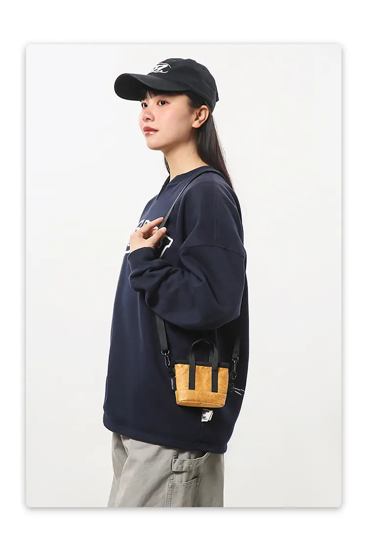 Women Crossbody Bag with Wooden Coin Purse 2026 — feature 8