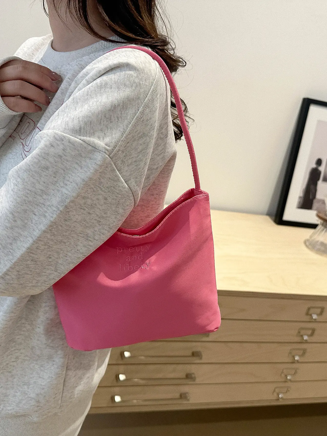 Women Pink Nylon Shoulder Bag 2025 New — feature 25