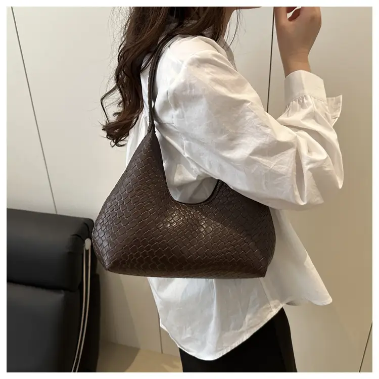 Red Woven Quilted Shoulder Bag for Women — feature 12