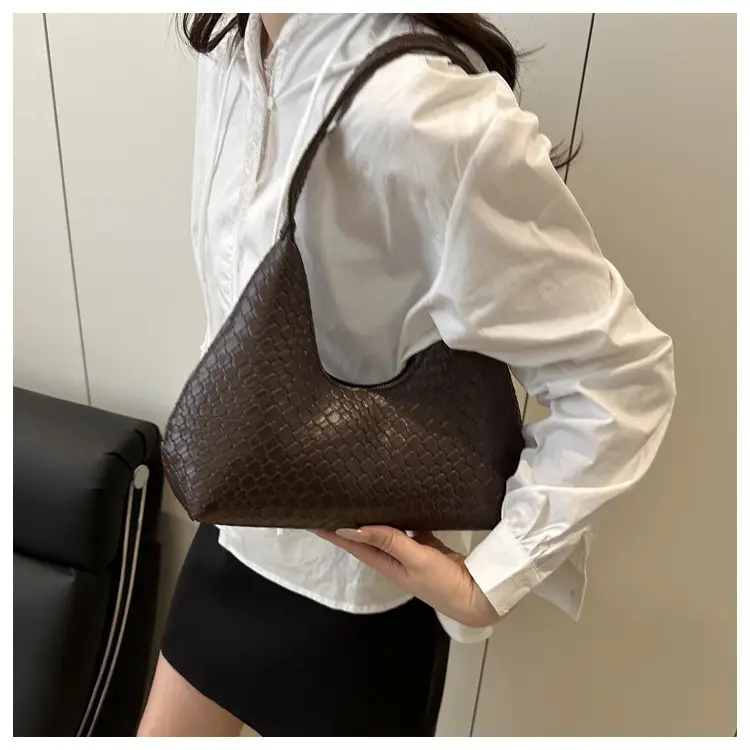 Red Woven Quilted Shoulder Bag for Women — feature 14