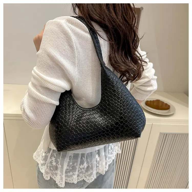 Red Woven Quilted Shoulder Bag for Women — feature 18