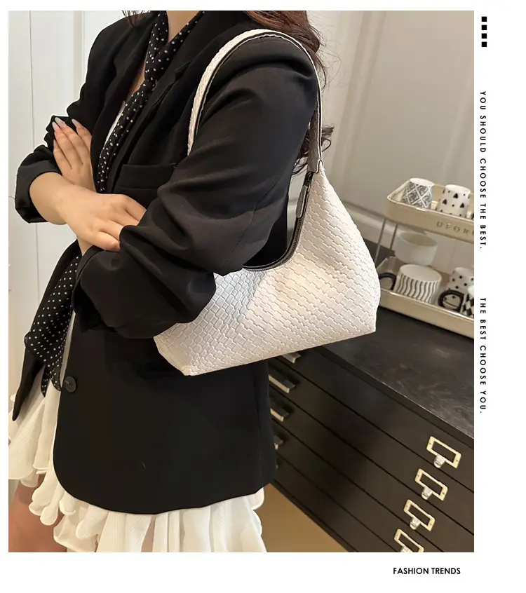 Red Woven Quilted Shoulder Bag for Women — feature 2
