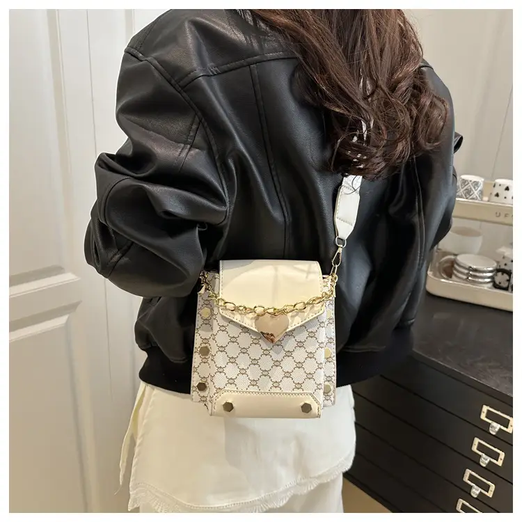 2025 Korean Fashion Crossbody Bag Brown Gold Chain — feature 10
