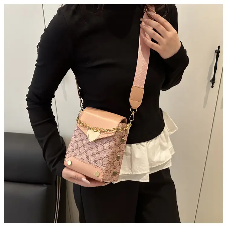 2025 Korean Fashion Crossbody Bag Brown Gold Chain — feature 14