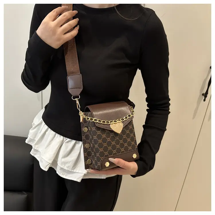 2025 Korean Fashion Crossbody Bag Brown Gold Chain — feature 15