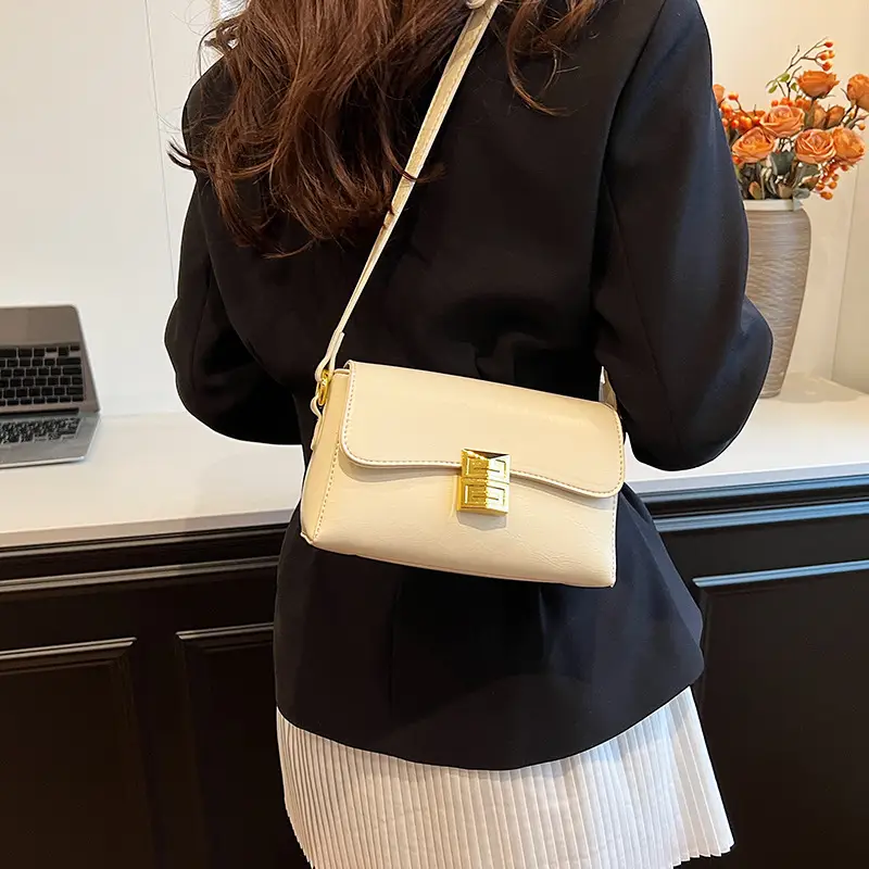 Pink Korean Style Women's Crossbody Bag - Image 7