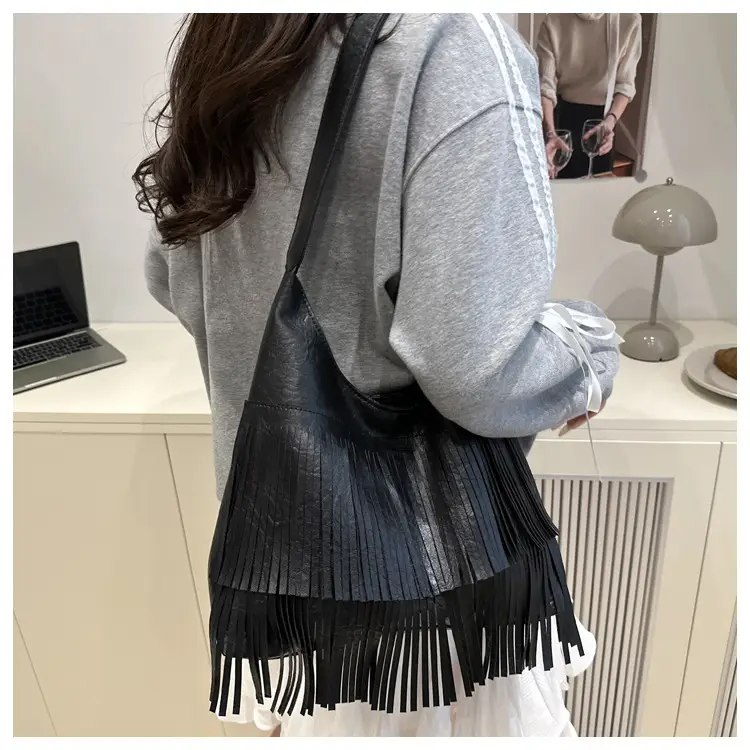 Korean Style Tassel Shoulder Bag for Women Large Capacity — feature 20