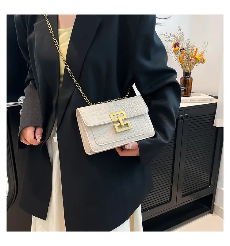 Trendy White Chain Shoulder Bag for Women — feature 12