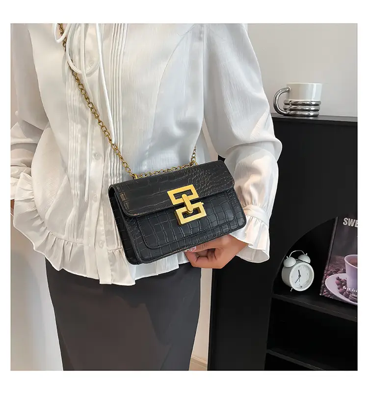 Trendy White Chain Shoulder Bag for Women — feature 20