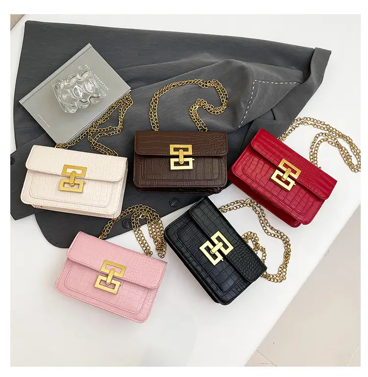 Trendy White Chain Shoulder Bag for Women — feature 9
