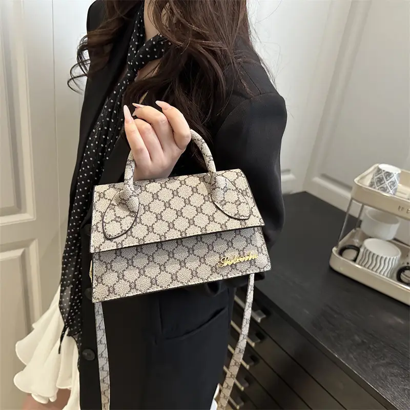 Retro Simple Shoulder Bag Women 2025 New Fashion Elegant Crossbody - Image 6