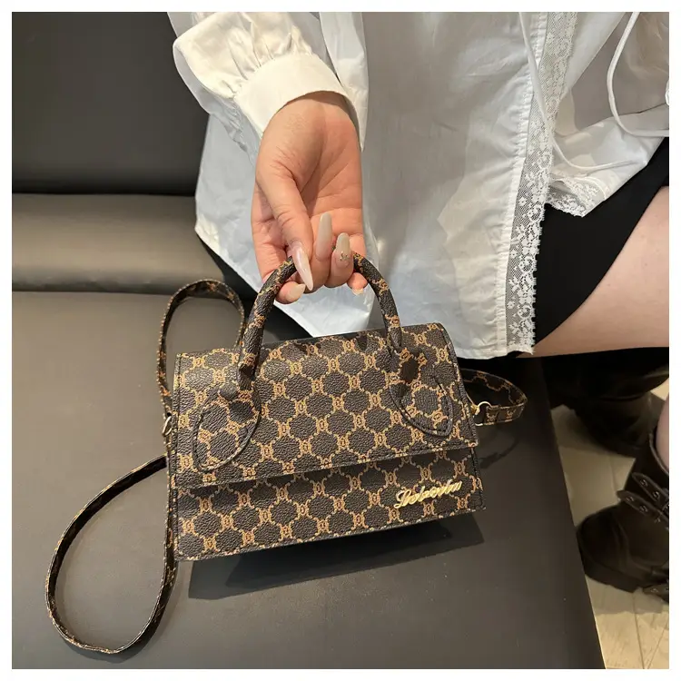 Retro Simple Shoulder Bag Women 2025 New Fashion Elegant Crossbody — feature 16