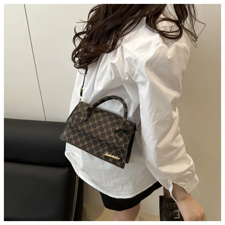 Retro Simple Shoulder Bag Women 2025 New Fashion Elegant Crossbody — feature 18