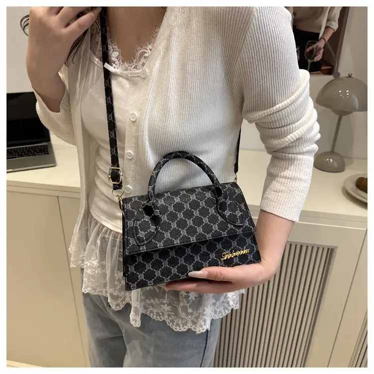 Retro Simple Shoulder Bag Women 2025 New Fashion Elegant Crossbody — feature 24