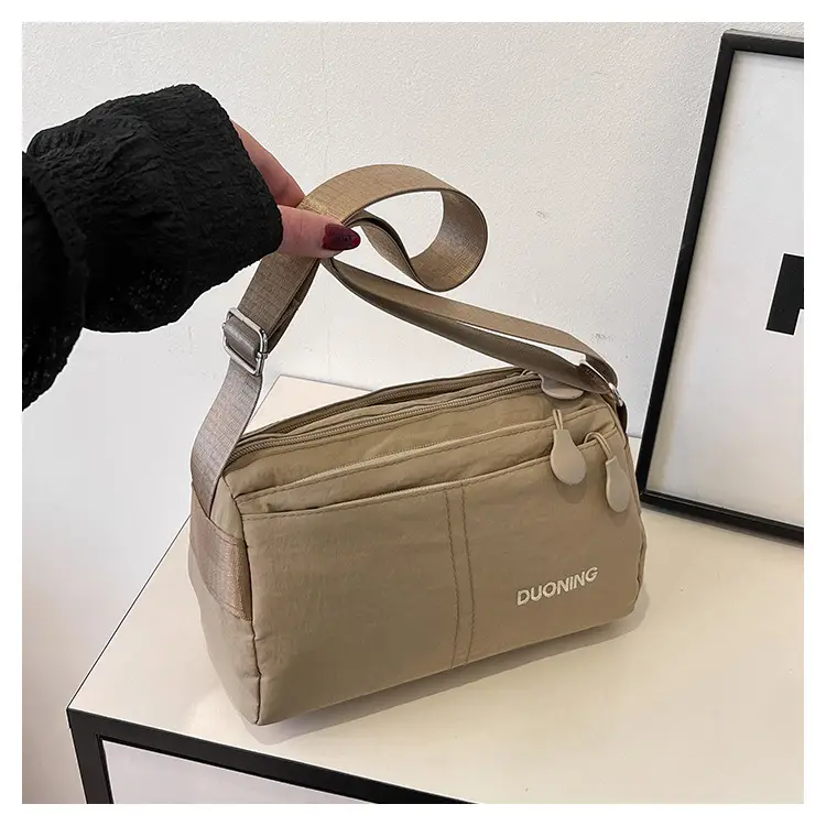 Ultra-light Crossbody Bag for Couples, Nylon, Beige & Black — feature 33