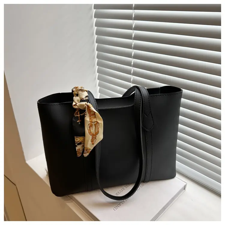 Brown Leather Shoulder Bag with Silk Tassel for Women — feature 10