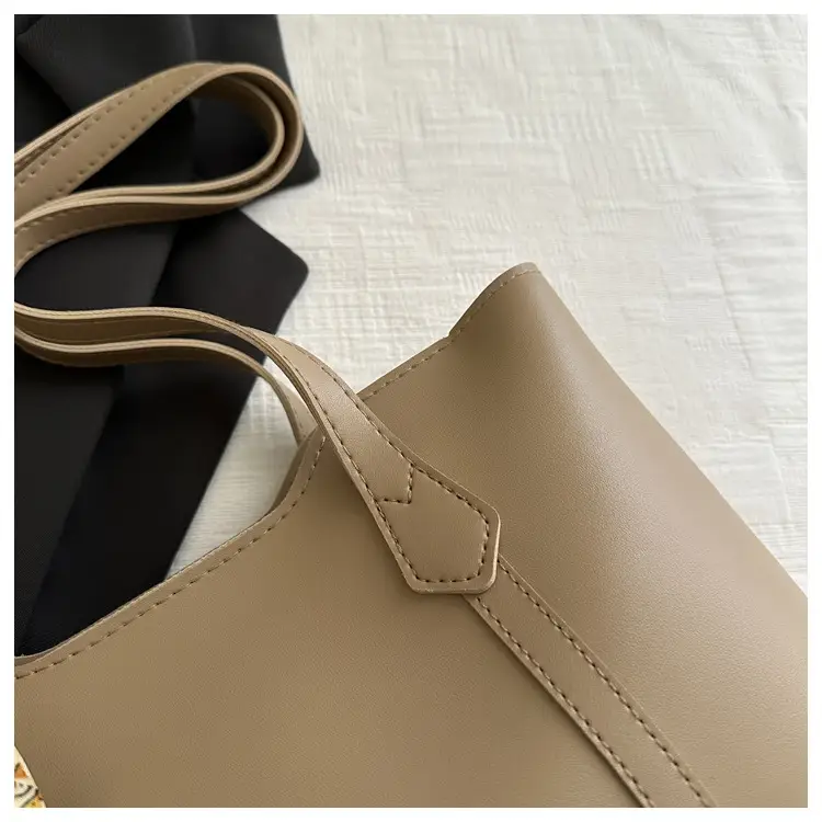 Brown Leather Shoulder Bag with Silk Tassel for Women — feature 16