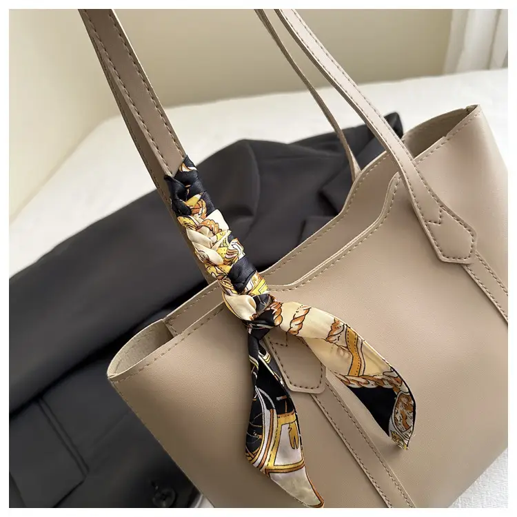 Brown Leather Shoulder Bag with Silk Tassel for Women — feature 17