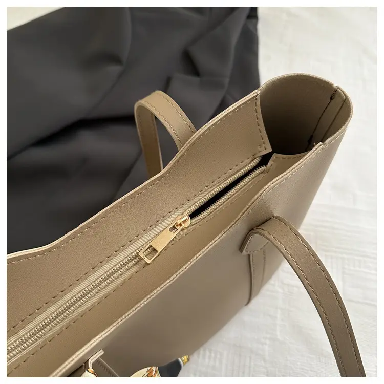 Brown Leather Shoulder Bag with Silk Tassel for Women — feature 18