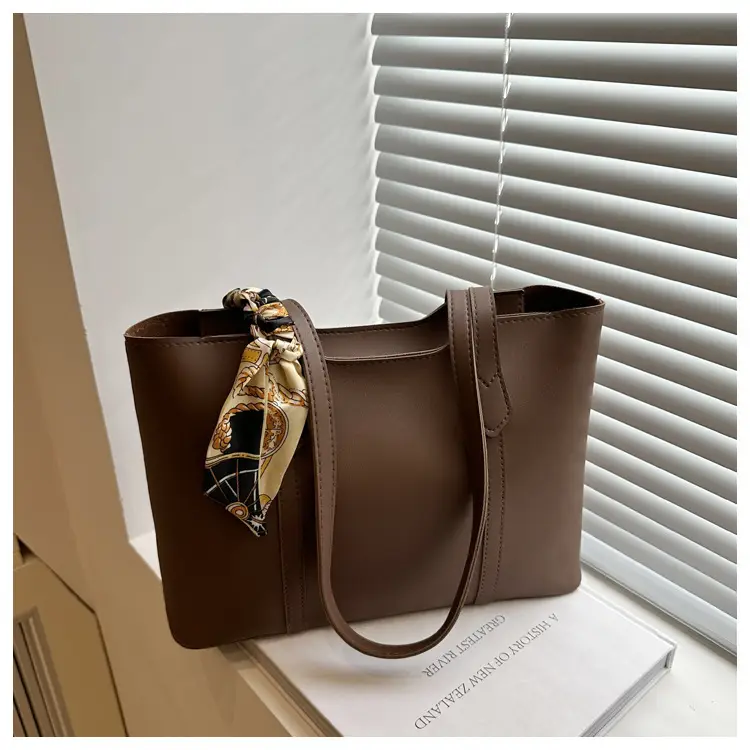 Brown Leather Shoulder Bag with Silk Tassel for Women — feature 9