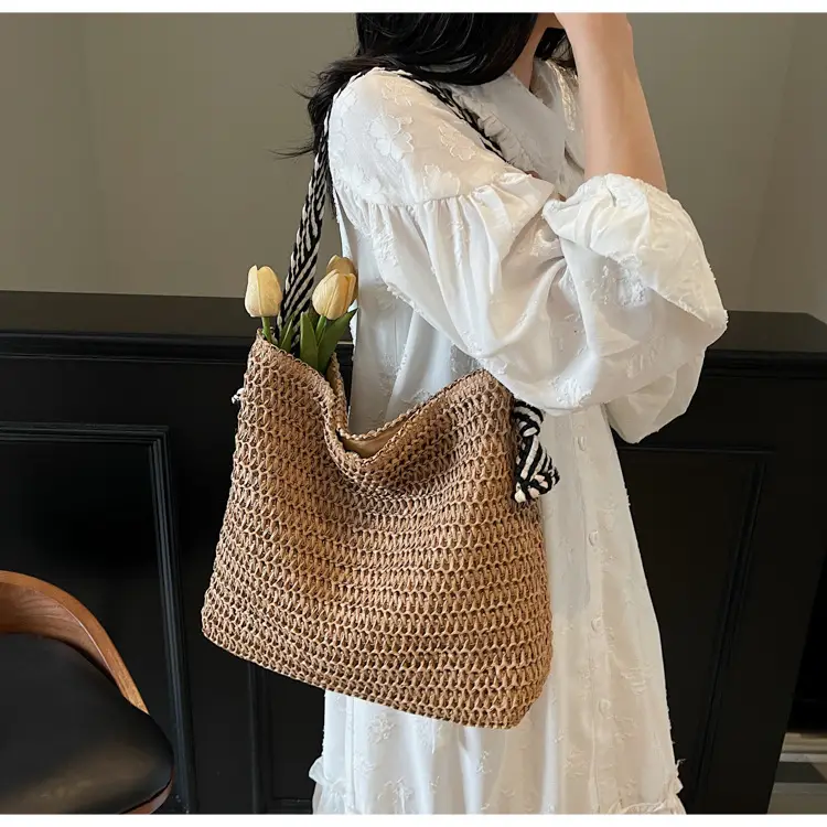 2025 New Straw Tote Bag Women Beach Casual Large Capacity — feature 22