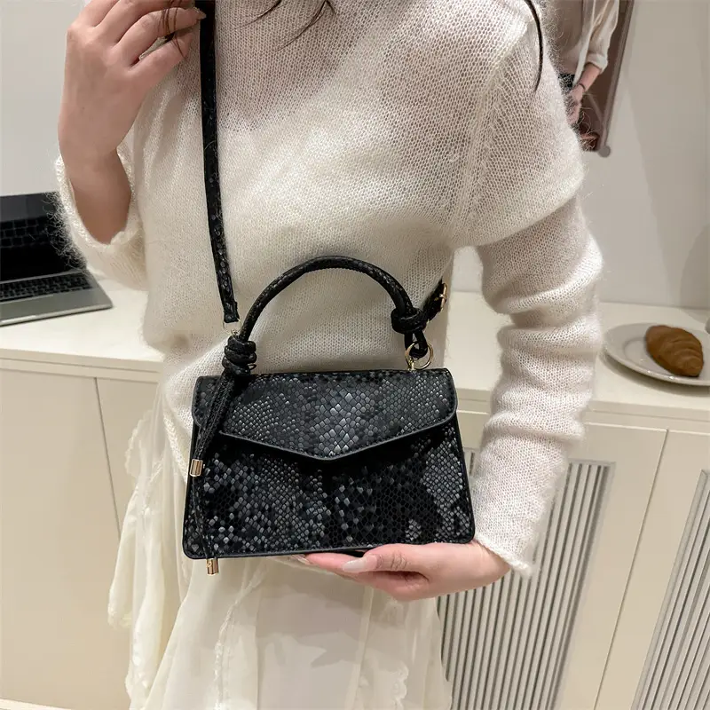 Pink Snake Pattern Crossbody Bag for Women - Image 7