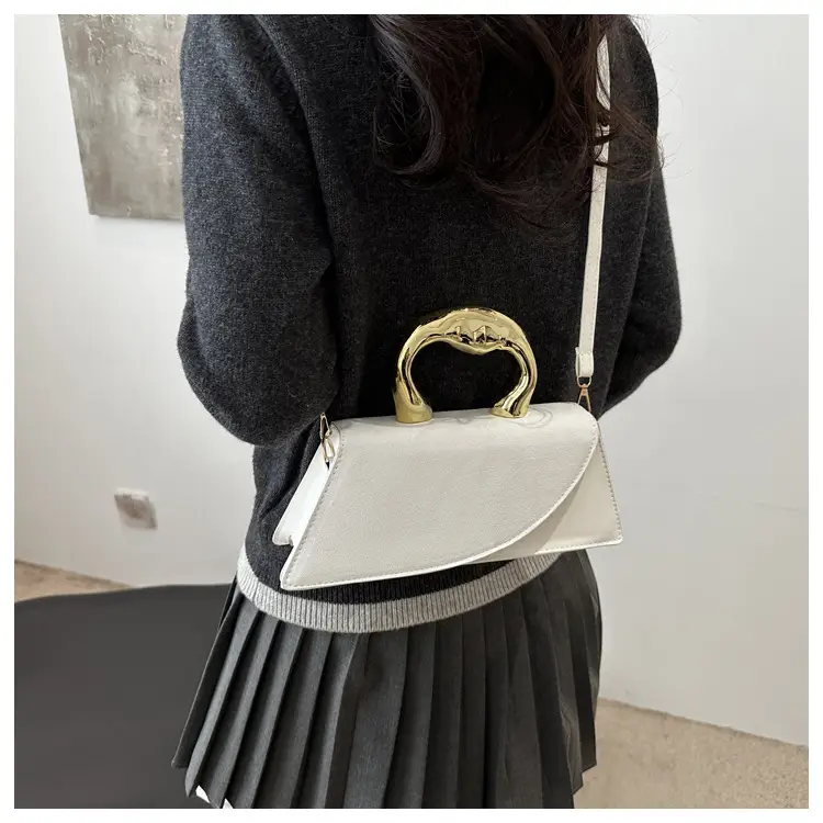Women's Crossbody Bag Heart Design Beige Leather — feature 12