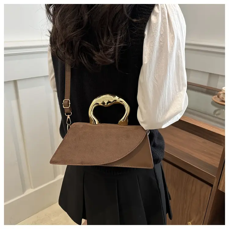 Women's Crossbody Bag Heart Design Beige Leather — feature 17