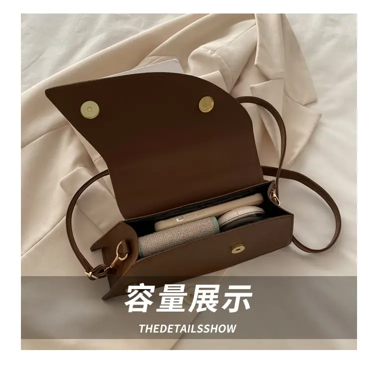 Women's Crossbody Bag Heart Design Beige Leather — feature 6