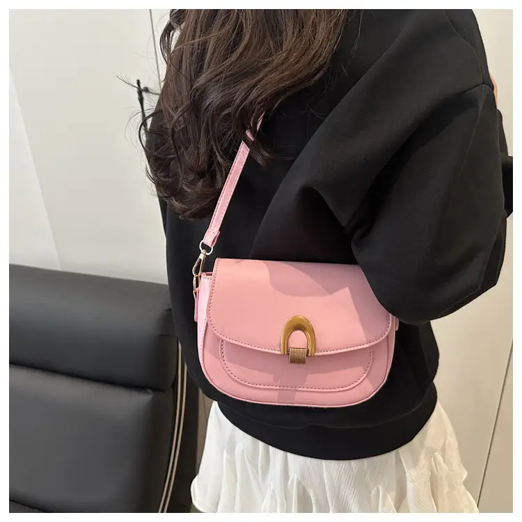 Retro Women's Crossbody Bag 2025 New Commuter Style — feature 10