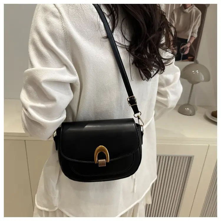Retro Women's Crossbody Bag 2025 New Commuter Style — feature 14