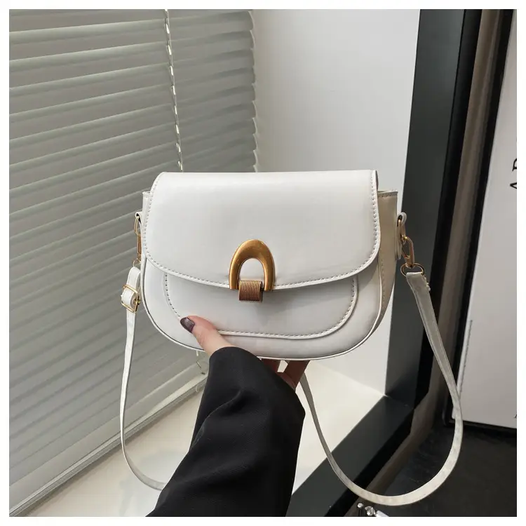 Retro Women's Crossbody Bag 2025 New Commuter Style — feature 18