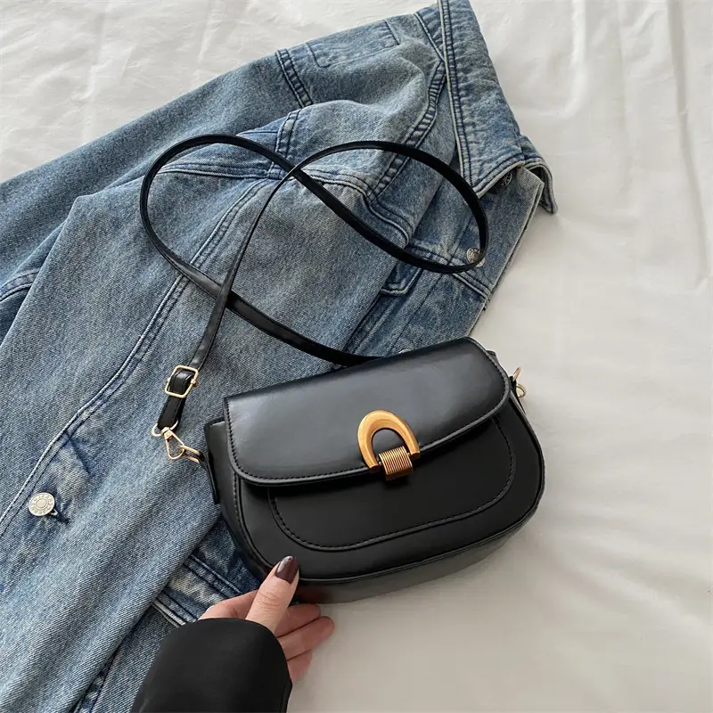 Retro Women's Crossbody Bag 2025 New Commuter Style - Image 2