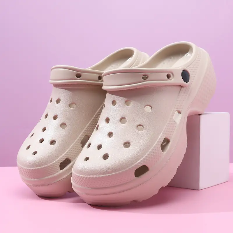 2025 New Summer Outfit Casual Cloud Cave Shoes Women's Thick Sole Increased Beach Shoes Baotou Sandals - Image 6