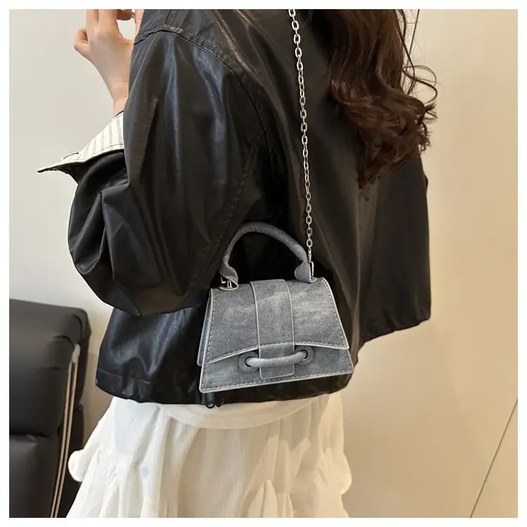 Black Mini Shoulder Crossbody Bag 2025 — feature 17