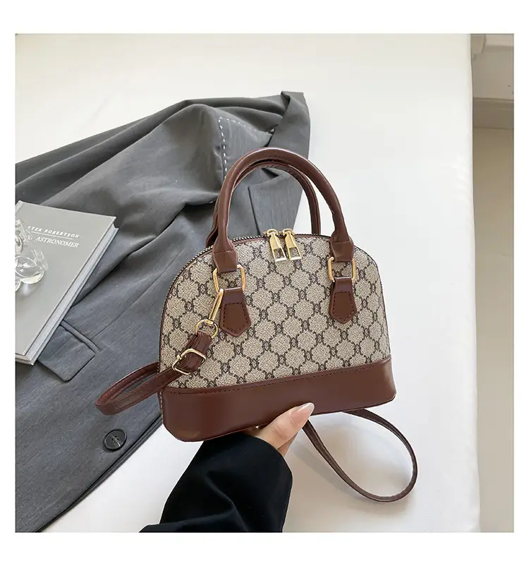 Women's White Red Guita Shoulder Bag 2025 - Image 4