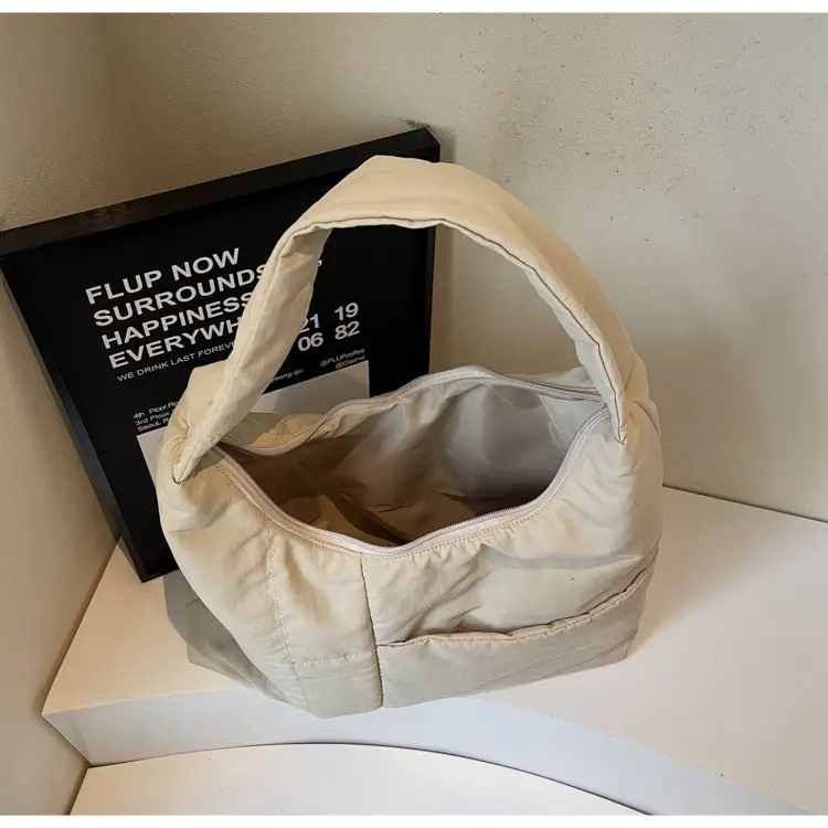 Women's Large Black Tote Bag Luggage Leather Goods — feature 19