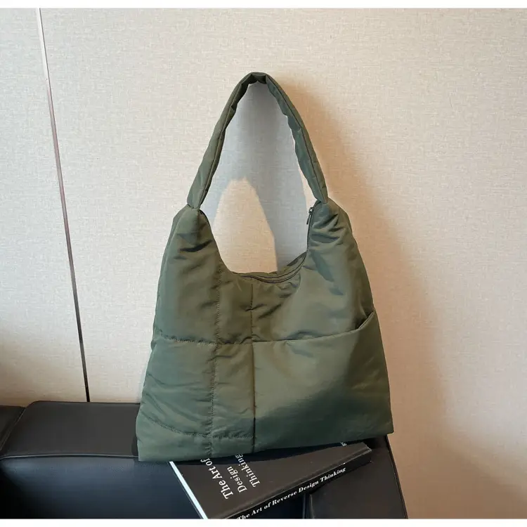 Women's Large Black Tote Bag Luggage Leather Goods — feature 22