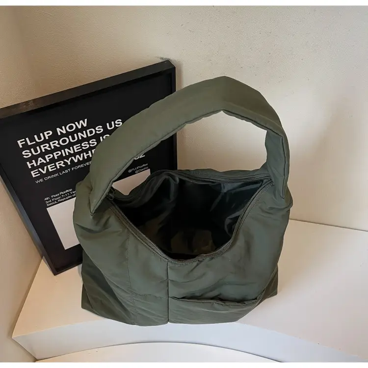 Women's Large Black Tote Bag Luggage Leather Goods — feature 23