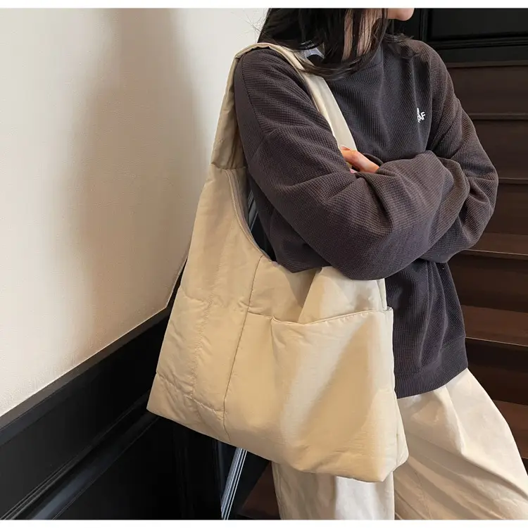 Women's Large Black Tote Bag Luggage Leather Goods — feature 28