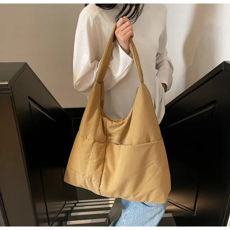 Women's Large Black Tote Bag Luggage Leather Goods — feature 45