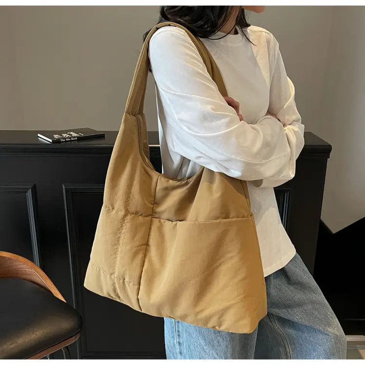 Women's Large Black Tote Bag Luggage Leather Goods — feature 46