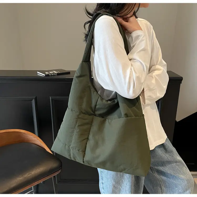 Women's Large Black Tote Bag Luggage Leather Goods — feature 47