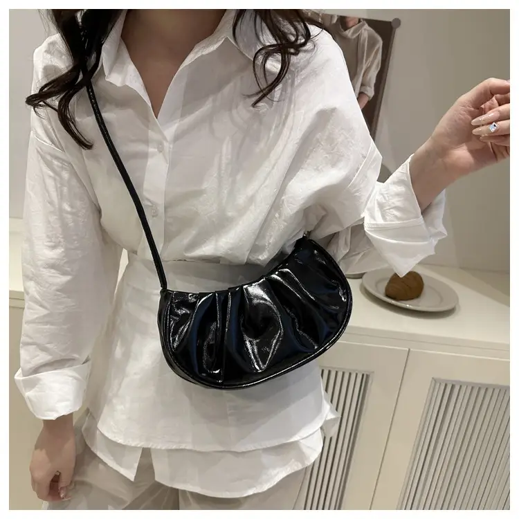 Silver Pleated Shoulder Bag for Women 2025 — feature 19