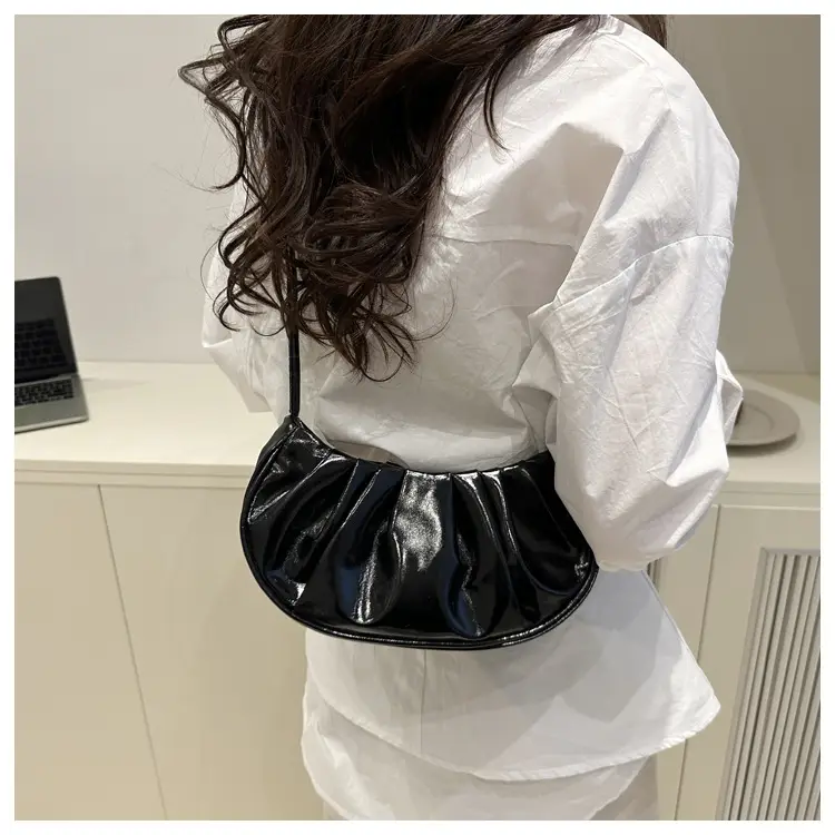 Silver Pleated Shoulder Bag for Women 2025 — feature 21