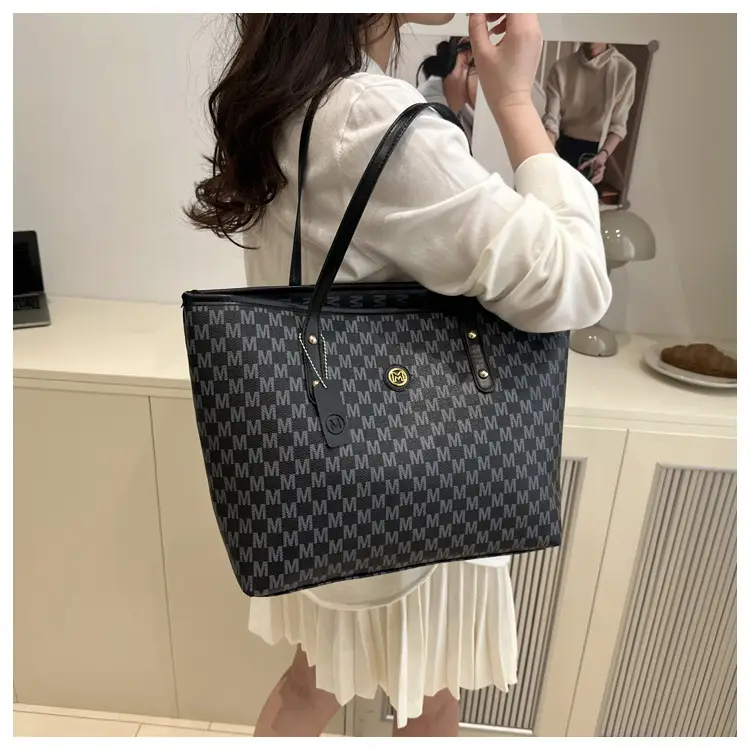 Large Capacity Retro Print Commuter Tote Bag White — feature 21