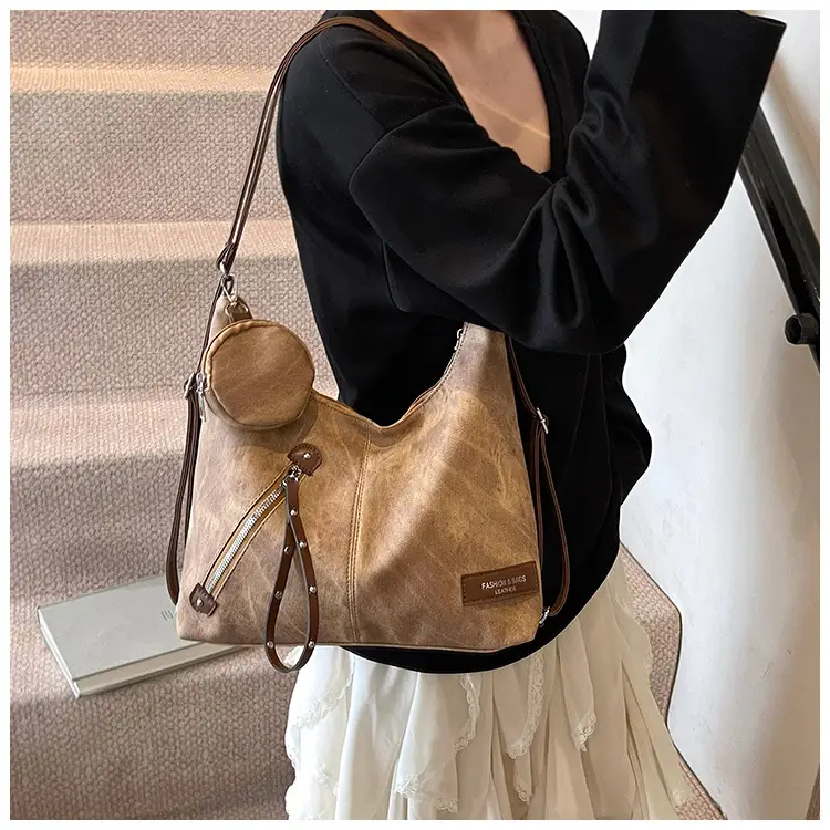 Korean Style Shoulder Crossbody Bag Gold Leather 2025 — feature 12