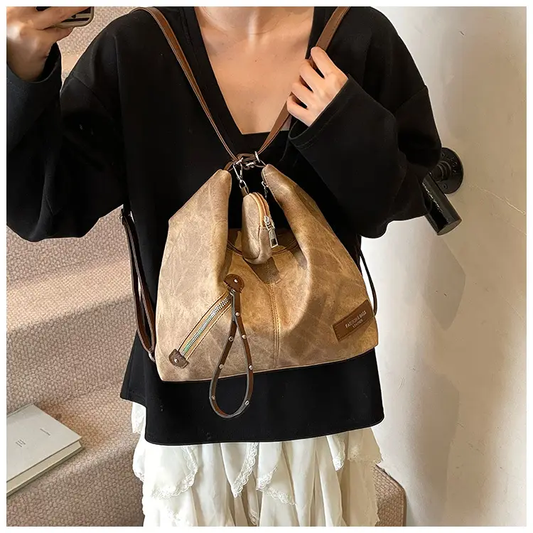 Korean Style Shoulder Crossbody Bag Gold Leather 2025 — feature 13