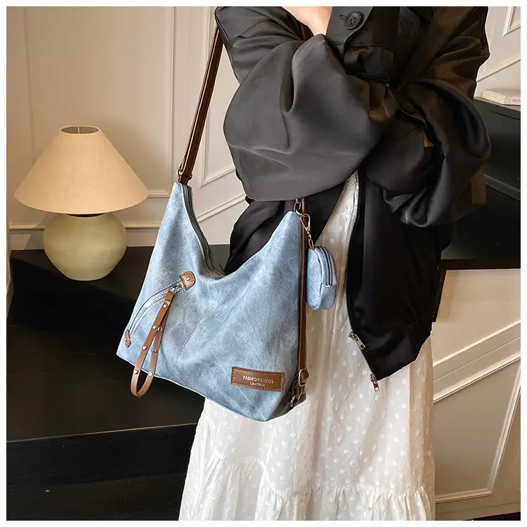Korean Style Shoulder Crossbody Bag Gold Leather 2025 — feature 16